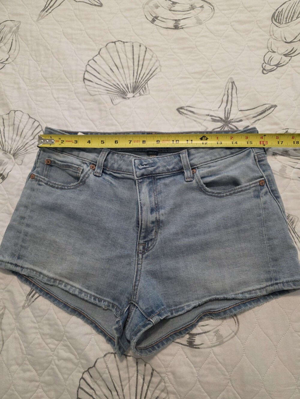 American Eagle Outfitters Light Blue Denim The Perfect Shortie